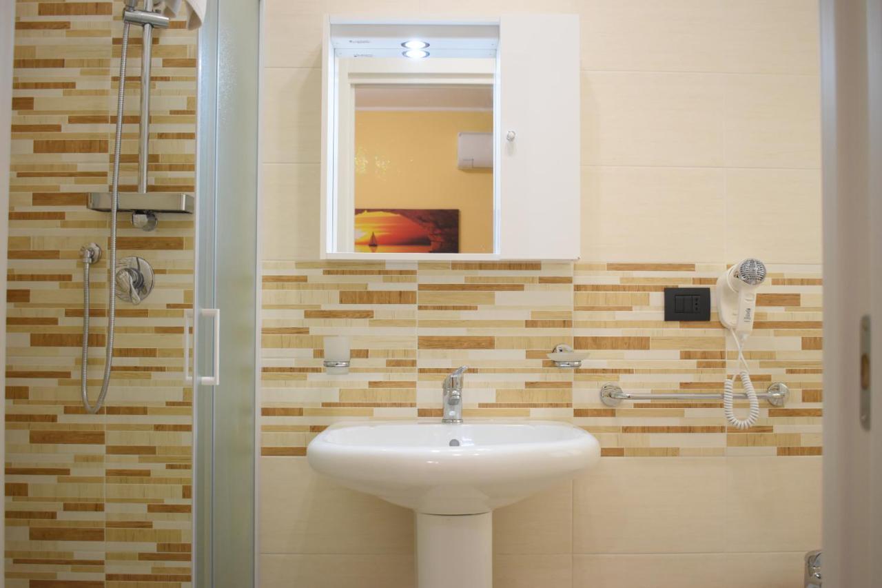 I Granai Messina Bed & Breakfast Dış mekan fotoğraf